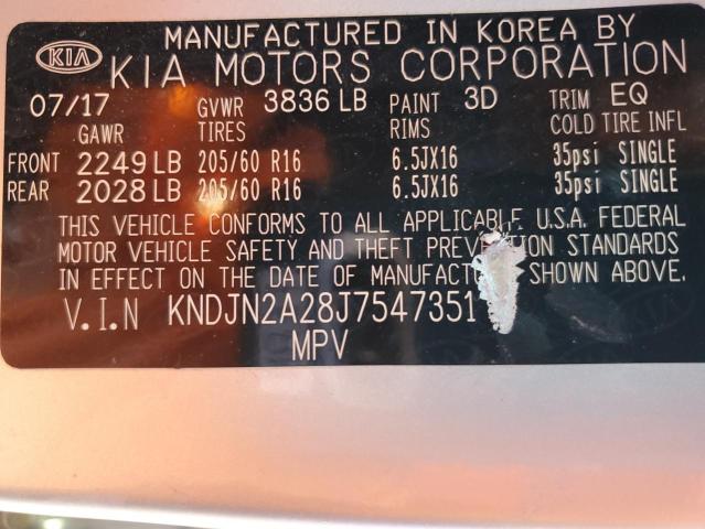 KNDJN2A28J7547351 - 2018 KIA SOUL SILVER photo 12