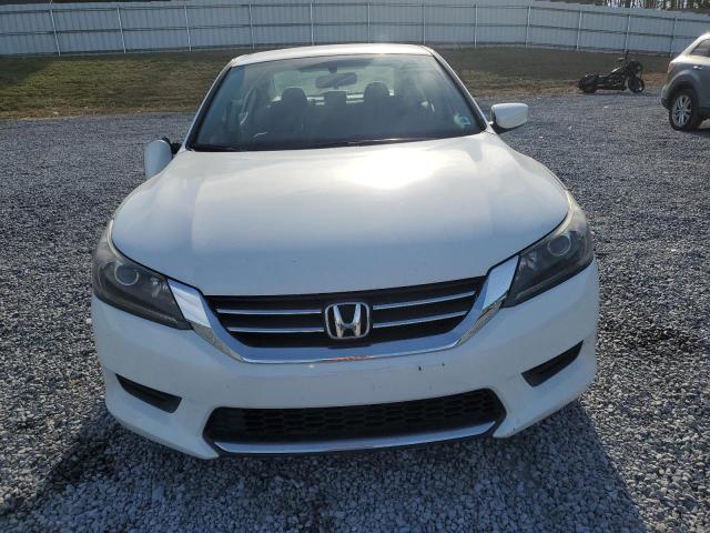 1HGCR2F39DA133633 - 2013 HONDA ACCORD LX WHITE photo 5