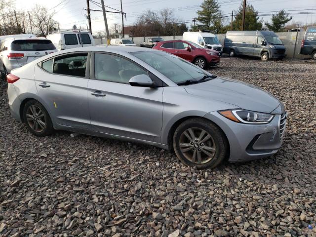 5NPD84LF4HH073579 - 2017 HYUNDAI ELANTRA SE SILVER photo 4