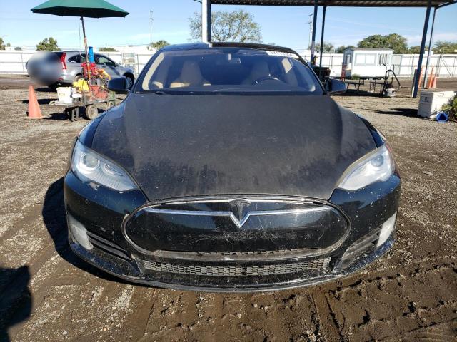 5YJSA1CN0DFP24975 - 2013 TESLA MODEL S Սև լուսանկար 5
