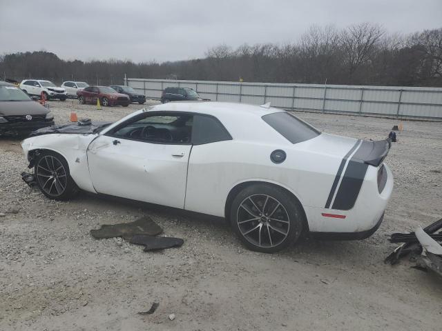 2C3CDZFJ4GH289173 - 2016 DODGE CHALLENGER R/T SCAT PACK WHITE photo 2