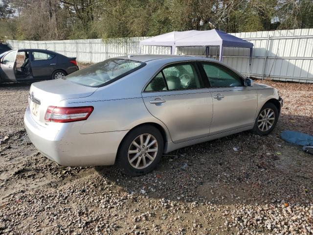 4T1BF3EK1BU189266 - 2011 TOYOTA CAMRY BASE SILVER photo 3