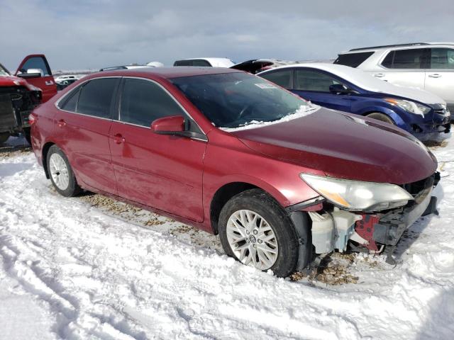 4T1BF1FK9HU623008 - 2017 TOYOTA CAMRY LE RED photo 4