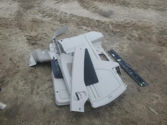 2C4RC1BG8GR141610 - 2016 CHRYSLER TOWN & COU TOURING WHITE photo 13