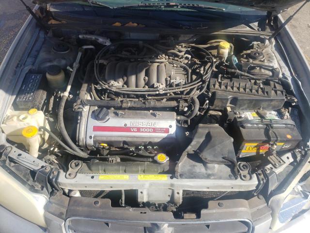 JN1CA31D51T817271 - 2001 NISSAN MAXIMA GXE SILVER photo 11