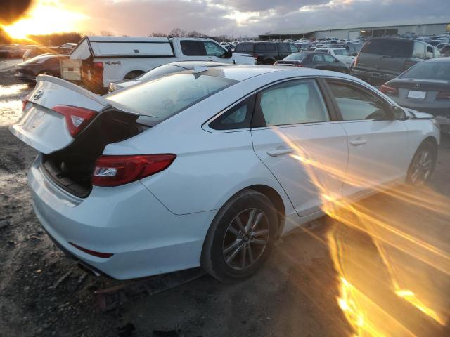 5NPE24AF9FH086818 - 2015 HYUNDAI SONATA SE WHITE photo 3