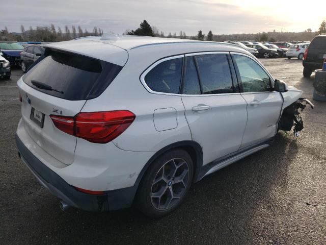 WBXHU7C3XJ5H44365 - 2018 BMW X1 SDRIVE2 WHITE photo 3