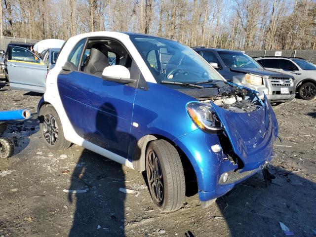 WMEFJ5DAXGK060505 - 2016 SMART FORTWO TWO TONE photo 4