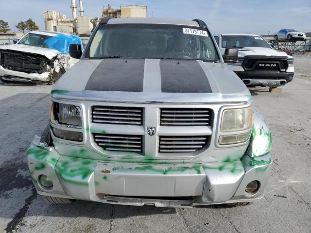 1D4PT4GX7BW528878 - 2011 DODGE NITRO HEAT SILVER photo 5