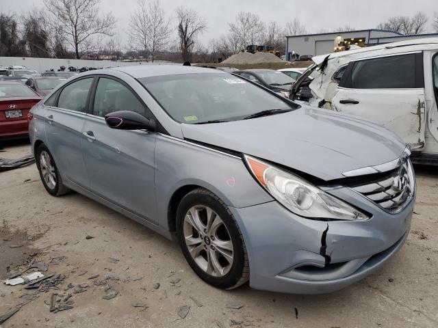 5NPEB4AC5BH051788 - 2011 HYUNDAI SONATA GLS GRAY photo 4