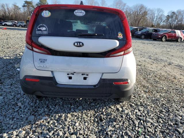 KNDJ23AU5L7102195 - 2020 KIA SOUL LX SILVER photo 6