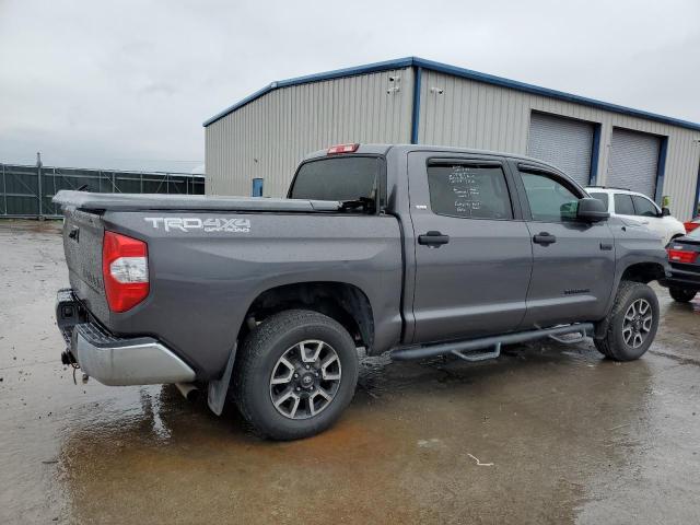 5TFDW5F19GX545533 - 2016 TOYOTA TUNDRA CREWMAX SR5 GRAY photo 3