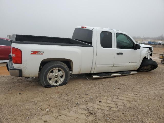 1GCRCSE03DZ258338 - 2013 CHEVROLET SILVERADO C1500 LT WHITE photo 3