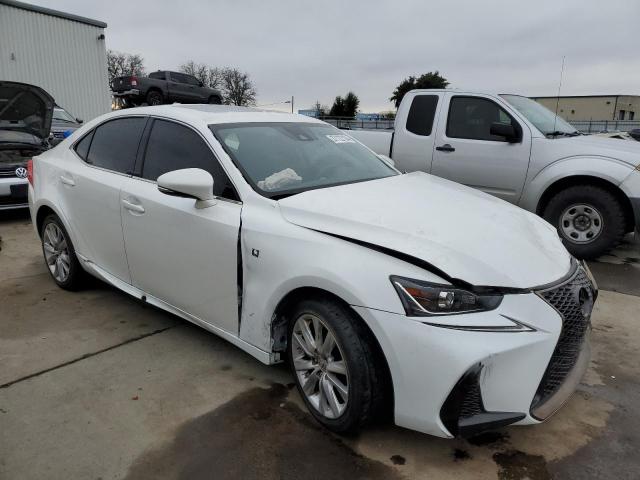 JTHBA1D26K5088886 - 2019 LEXUS IS 300 WHITE photo 4