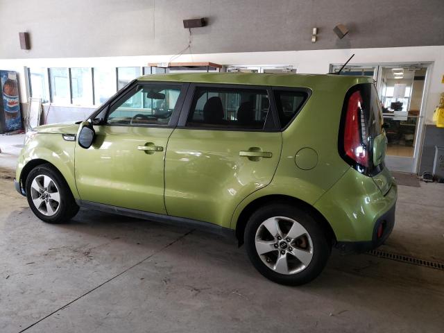 KNDJN2A20H7883473 - 2017 KIA SOUL GREEN photo 2