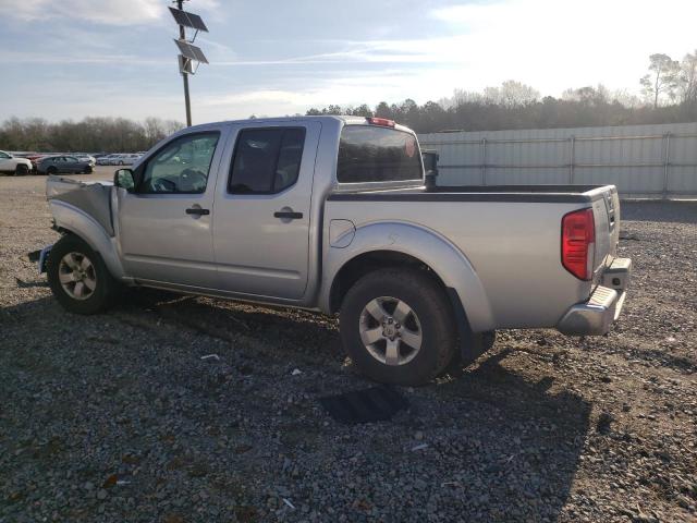 1N6AD0ER8AC441498 - 2010 NISSAN FRONTIER CREW CAB SE SILVER photo 2