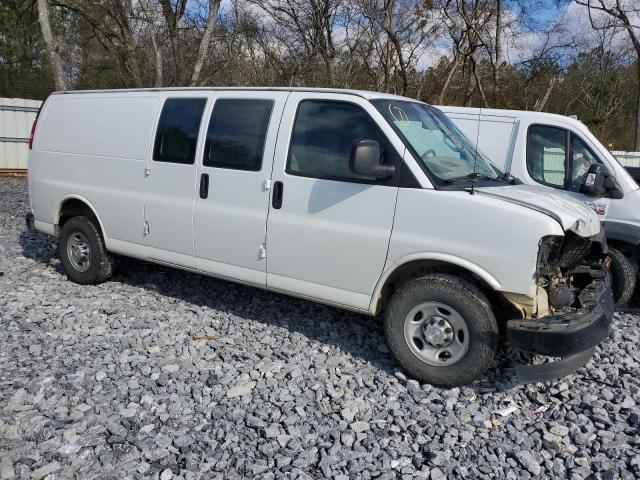 1GCWGBFG9H1158705 - 2017 CHEVROLET EXPRESS G2 WHITE photo 4