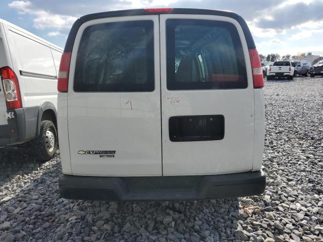 1GCWGBFG9H1158705 - 2017 CHEVROLET EXPRESS G2 WHITE photo 6