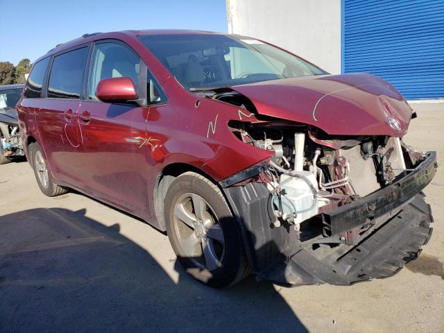 5TDKK3DC9ES482755 - 2014 TOYOTA SIENNA LE RED photo 4