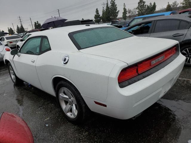 2B3CJ4DG7BH561532 - 2011 DODGE CHALLENGER WHITE photo 2