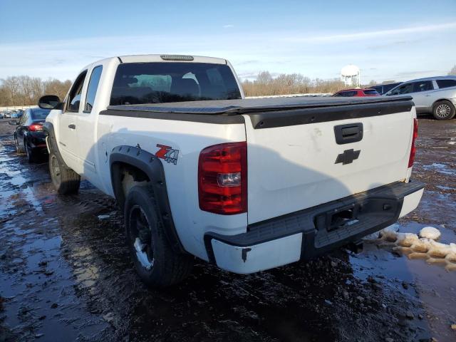 2GCEK29J191131107 - 2009 CHEVROLET SILVERADO K1500 LT WHITE photo 2