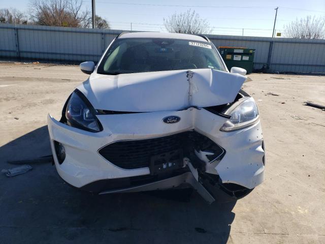 1FMCU0H69LUC56740 - 2020 FORD ESCAPE SEL WHITE photo 5