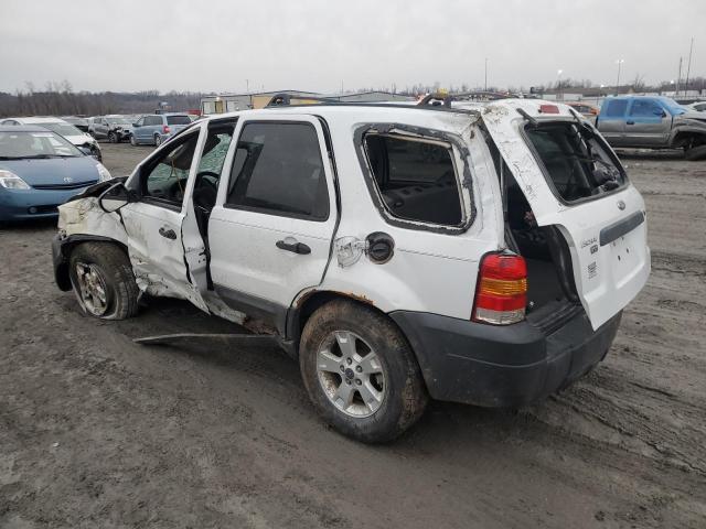 1FMYU93125KC50699 - 2005 FORD ESCAPE XLT WHITE photo 2