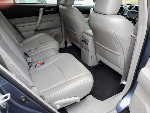 5TDBK3EH8DS177787 - 2013 TOYOTA HIGHLANDER BASE  photo 6
