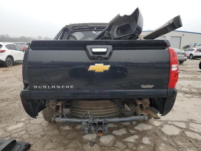 3GNTKEE7XDG328562 - 2013 CHEVROLET AVALANCHE LS BLACK photo 6