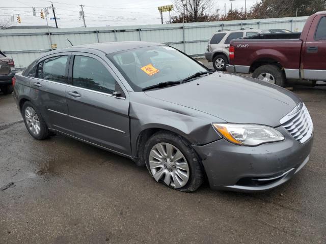 1C3CCBAB4DN635641 - 2013 CHRYSLER 200 LX GRAY photo 4