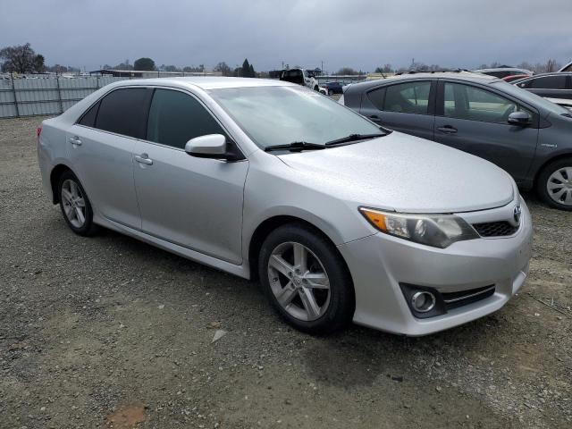 4T1BF1FK2DU245138 - 2013 TOYOTA CAMRY L SILVER photo 4