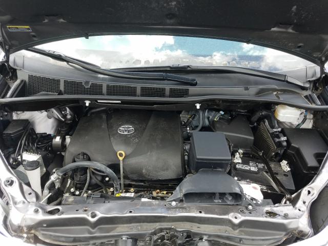 5TDKZ3DCXKS017599 - 2019 TOYOTA SIENNA LE  photo 7