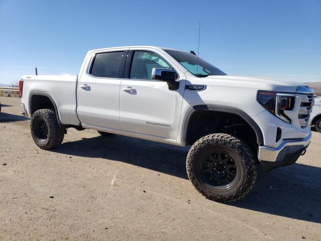 3GTUUBED3NG616503 - 2022 GMC SIERRA K1500 SLE WHITE photo 4