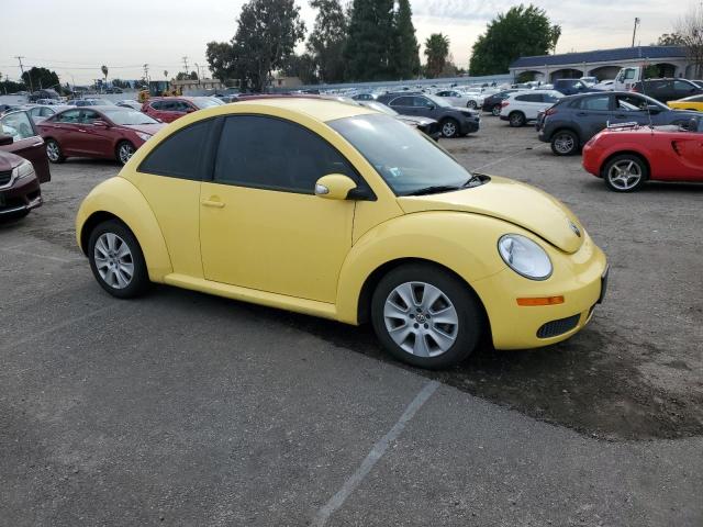 3VWPG3AG7AM013184 - 2010 VOLKSWAGEN NEW BEETLE Gelb Foto 4