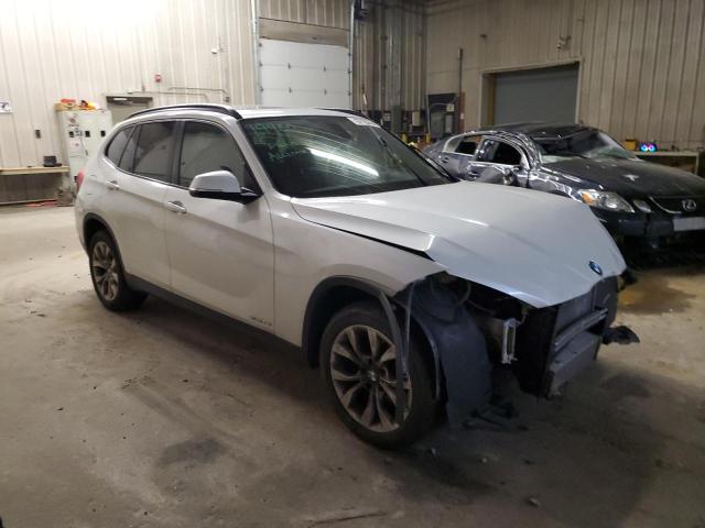 WBAVL1C53EVY19005 - 2014 BMW X1 XDRIVE28I WHITE photo 4