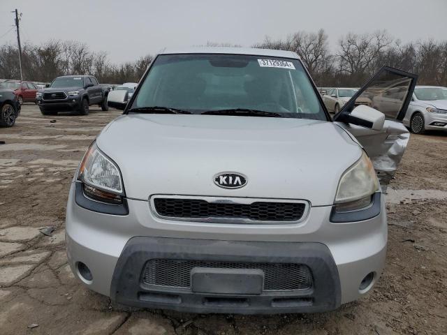 KNDJT2A29A7161947 - 2010 KIA SOUL + SILVER photo 5