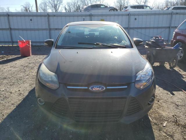 1FADP3K26DL186425 - 2013 FORD FOCUS SE BLACK photo 5