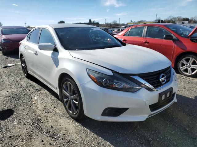 1N4AL3AP8JC182710 - 2018 NISSAN ALTIMA 2.5 WHITE photo 4