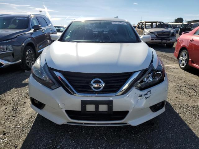 1N4AL3AP8JC182710 - 2018 NISSAN ALTIMA 2.5 WHITE photo 5