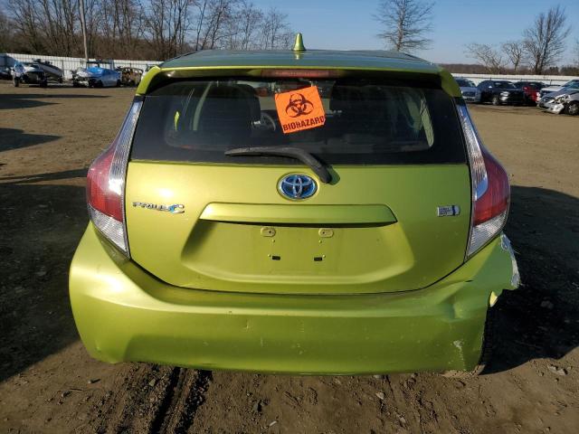 JTDKDTB32G1118318 - 2016 TOYOTA PRIUS C GREEN photo 6