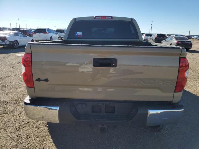 5TFDW5F15JX755845 - 2018 TOYOTA TUNDRA CREWMAX SR5 TAN photo 6