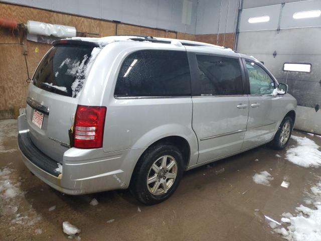 2A4RR5D1XAR309277 - 2010 CHRYSLER TOWN & COU TOURING SILVER photo 3