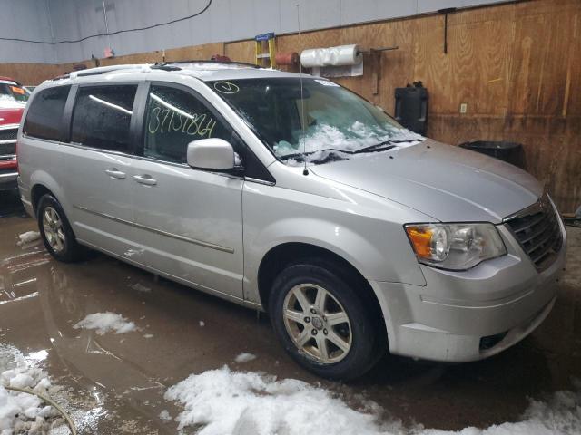 2A4RR5D1XAR309277 - 2010 CHRYSLER TOWN & COU TOURING SILVER photo 4