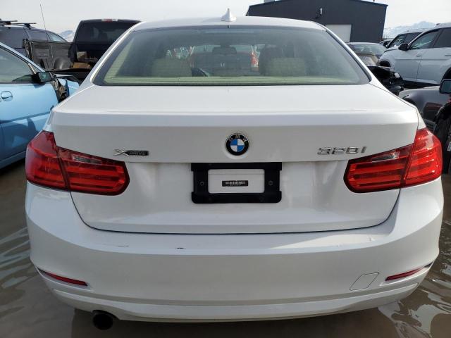 WBA3C3C5XEF983297 - 2014 BMW 320 I XDRI 白色 照片 6