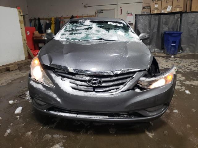 5NPEB4AC3DH556411 - 2013 HYUNDAI SONATA GLS GRAY photo 5