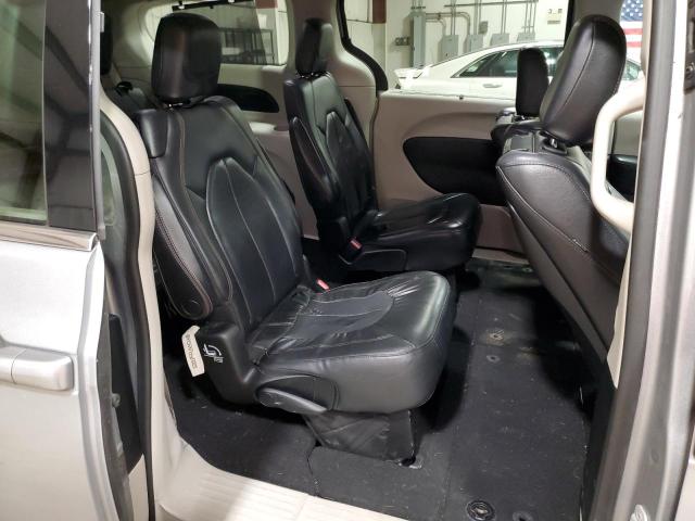 2C4RC1EG6JR172325 - 2018 CHRYSLER PACIFICA TOURING L PLUS SILVER photo 11