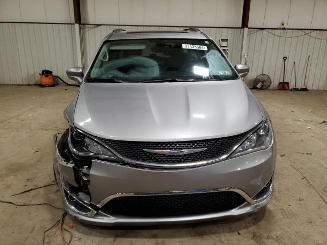 2C4RC1EG6JR172325 - 2018 CHRYSLER PACIFICA TOURING L PLUS SILVER photo 5