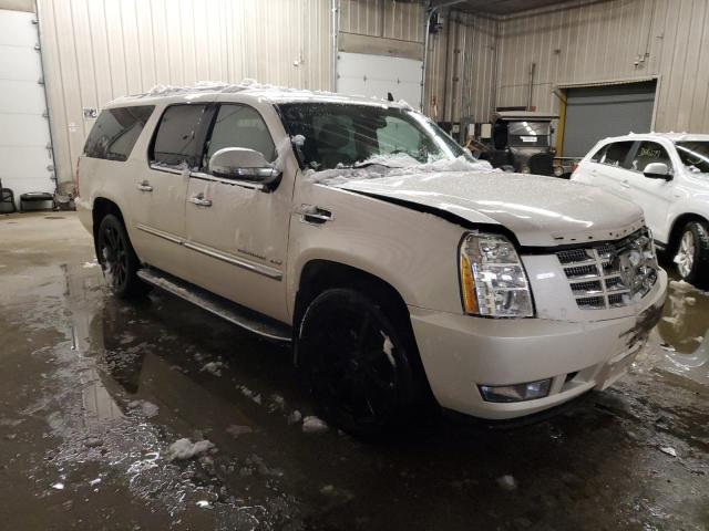 1GYS4HEF8DR124425 - 2013 CADILLAC ESCALADE ESV LUXURY WHITE photo 4