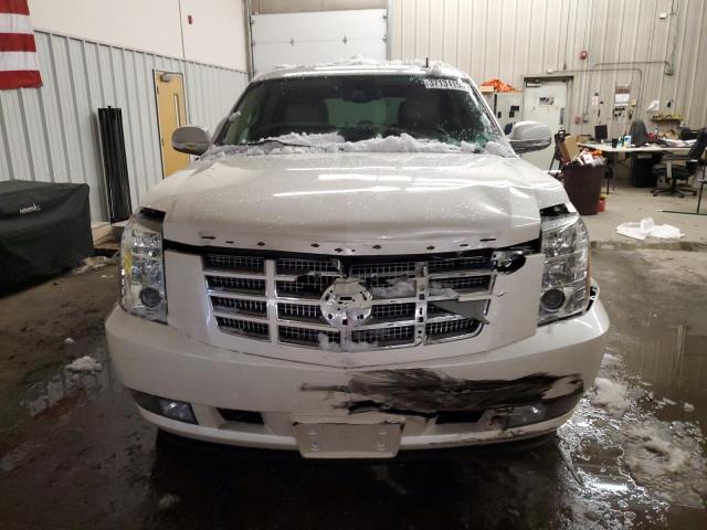 1GYS4HEF8DR124425 - 2013 CADILLAC ESCALADE ESV LUXURY WHITE photo 5