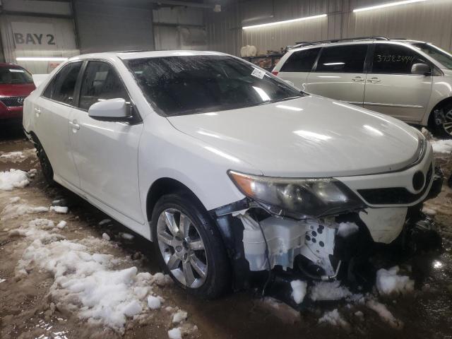 4T1BF1FK2EU783615 - 2014 TOYOTA CAMRY L WHITE photo 4